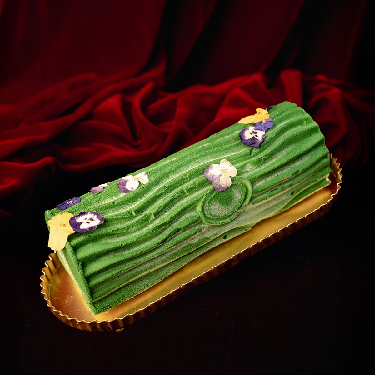 petite-fleur-dans-la-prairie-buche-3-min